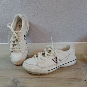 Must Have New Balance WCT300 Leather Court Sneakers Sz 7 Women